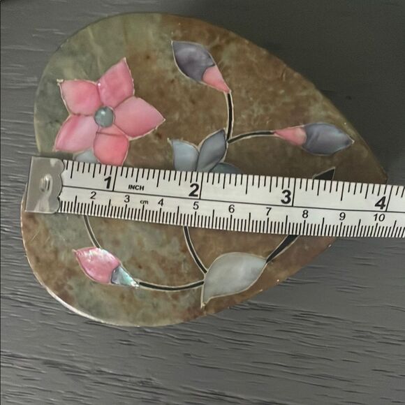 Heart-Shaped Floral Stone Trinket Box - Picture 7 of 7